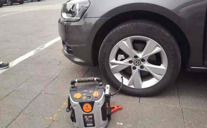西昌汽车搭电案例